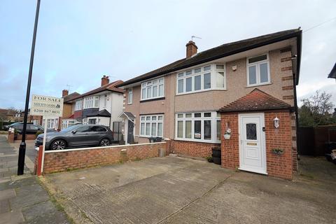 54 West Road, Feltham, TW14 8JE