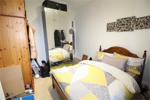 2 bedroom flat for sale - Woodside Green, London