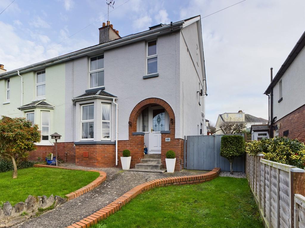 Old Exeter Road, Newton Abbot 4 bed semidetached house £350,000
