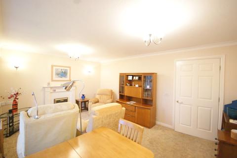 2 bedroom apartment for sale - Minster Court, Bracebridge Heath