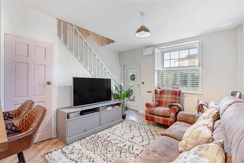 2 bedroom cottage for sale - North Street, Addingham