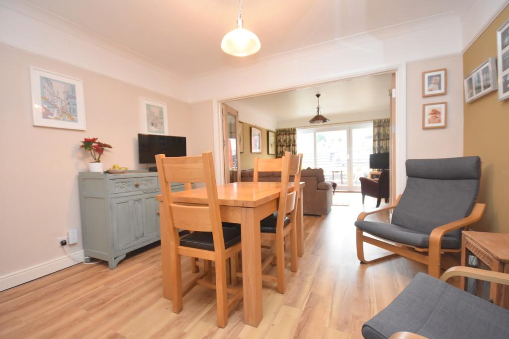 Highfield Close, Dinas Powys 3 bed semidetached bungalow £325,000