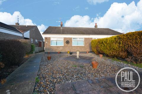 6 Coltsfoot Close, Lowestoft, NR33 7EQ