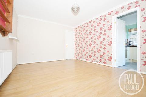 6 Coltsfoot Close, Lowestoft, NR33 7EQ