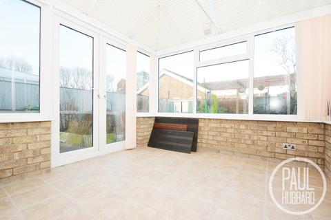 6 Coltsfoot Close, Lowestoft, NR33 7EQ