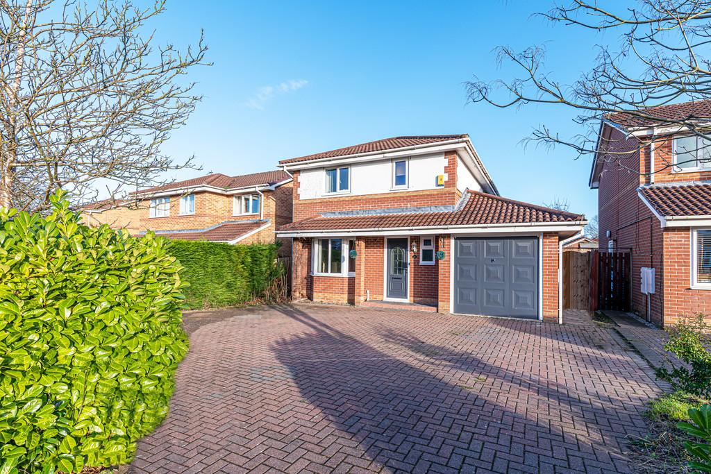 Newmoore Lane, Sandymoor, Runcorn 4 bed detached house £325,000