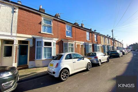 4 bedroom terraced house to rent, Harold Road, Southsea