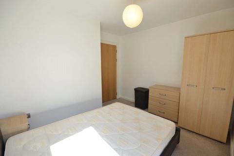 2 bedroom apartment to rent - Courtney Road