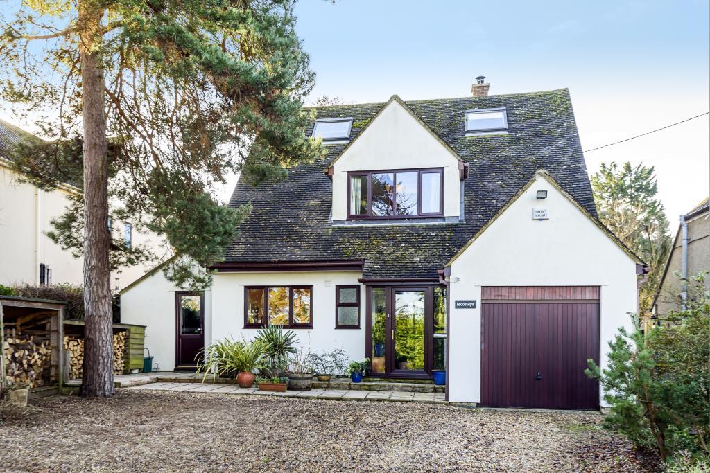 Beckley, Oxfordshire, OX3 5 bed detached house £925,000