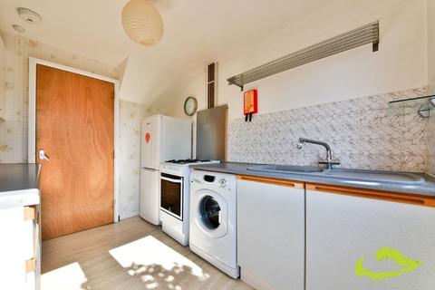 4 bedroom house share to rent - Thompson Road, Brighton