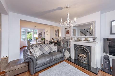 24 Kenmore Road, Kenley, CR8 5NU