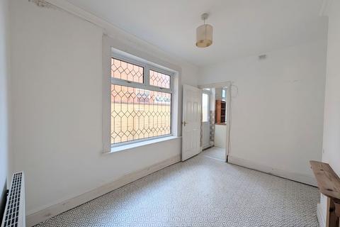 3 bedroom terraced house for sale, WOLLASTON ROAD, CLEETHORPES