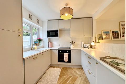 42 Whenman Avenue, Bexley, DA5 2BS