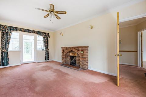 22 Ampthill Road, Shefford, SG17 5BD