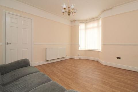 2 bedroom end of terrace house for sale - Harrow Road, Liverpool