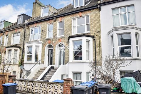 2 bedroom flat to rent - Clifton Road, London, SE25