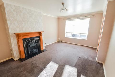 3 bedroom terraced house to rent - Foxhill Close, Greatfield, Hull