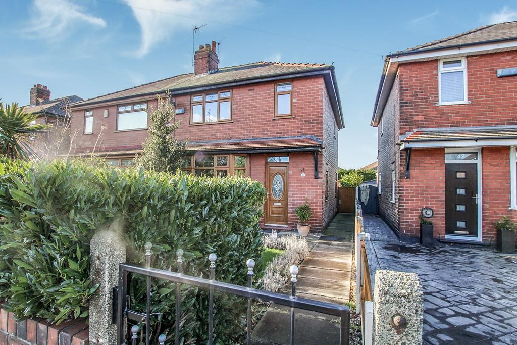 Bruche Avenue, Padgate, Warrington, WA1 3 bed semidetached house £