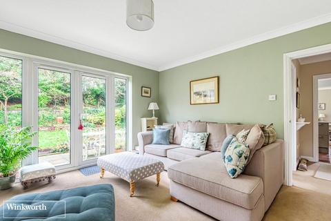 13 Hazelcombe, Overton, Basingstoke, RG25 3NX