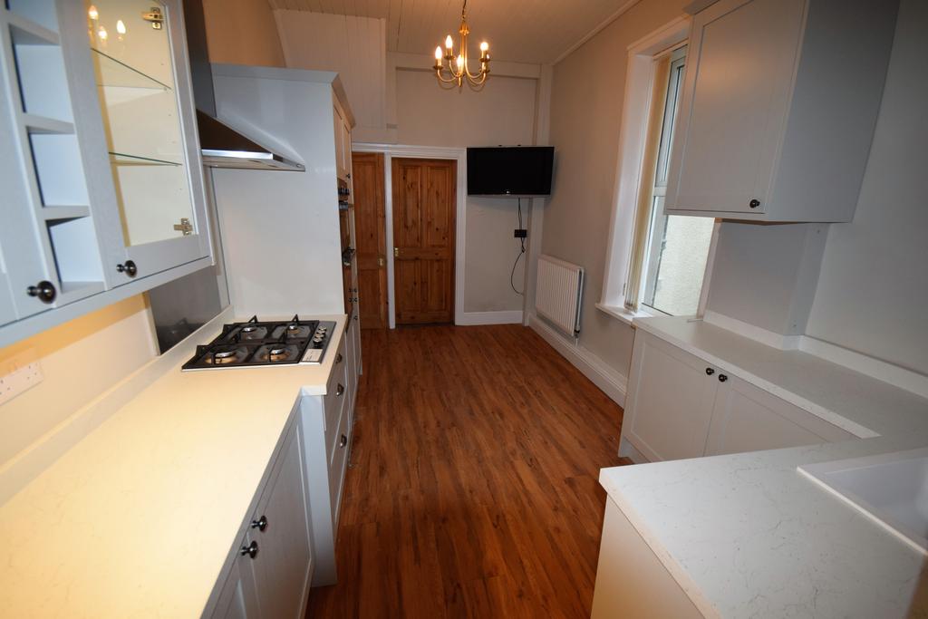 Kitchen Reverse