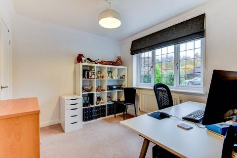 31 Winterbourne, Horsham, RH12 5JW