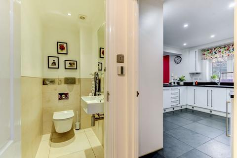 31 Winterbourne, Horsham, RH12 5JW