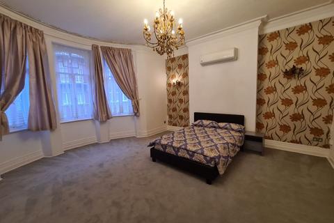 5 bedroom house share to rent, Hyde Park Mansions, Cabbell Street, NW1