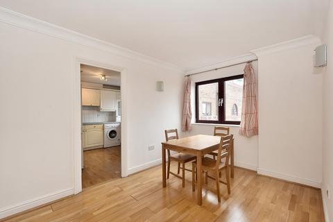 2 bedroom flat to rent - William Morris Way, Fulham, SW6