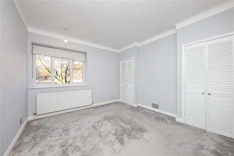 3 bedroom flat for sale - Sheen Court, Richmond, TW10