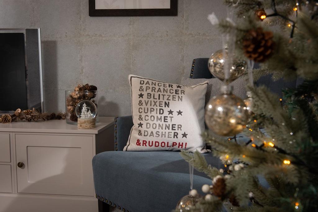 Saxon Gate Chrirtmas lounge 8