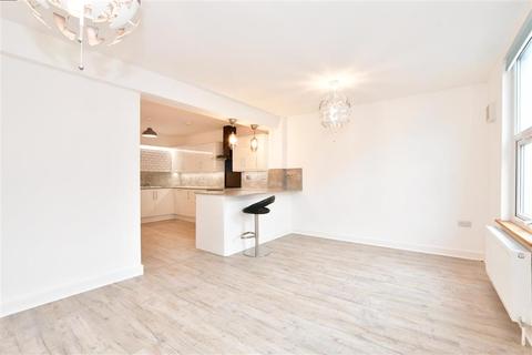 2 bedroom flat for sale - Hoe Street, Walthamstow