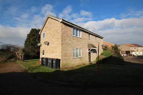 1 Coulsdon Close, Clacton-on-sea, CO16 8FN