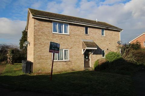 1 Coulsdon Close, Clacton-on-sea, CO16 8FN