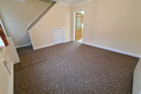 2 bedroom terraced house to rent - North Road, St Denys