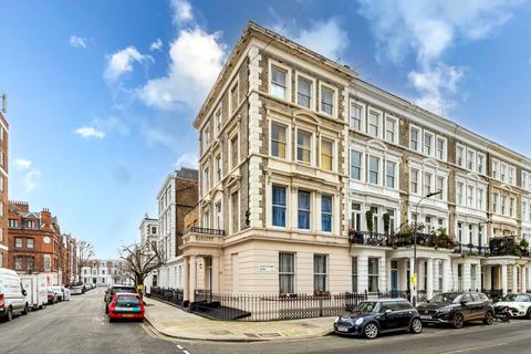 1 bedroom flat to rent - Castletown Road, London