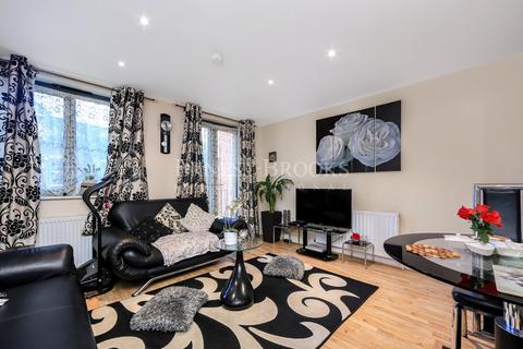 2 bedroom apartment for sale - De Vere Court, Hoe Street, Walthamstow, E17