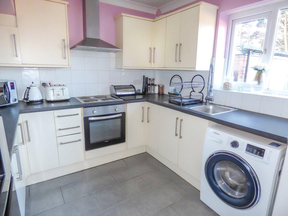 Bangor Avenue, Bispham, Blackpool 3 bed semidetached house £145,000