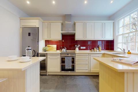 9 Borneo Street, London, SW15 1QQ
