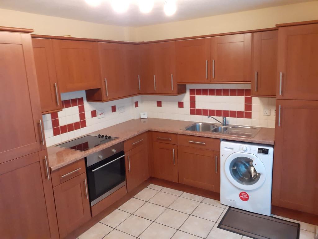 Highvale, Connah's Quay CH5 2 bed semidetached house £695 pcm (£160 pw)