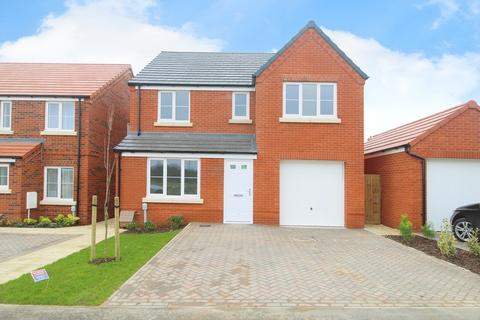 4 bedroom detached house to rent, Bennett Close, Thurston IP31