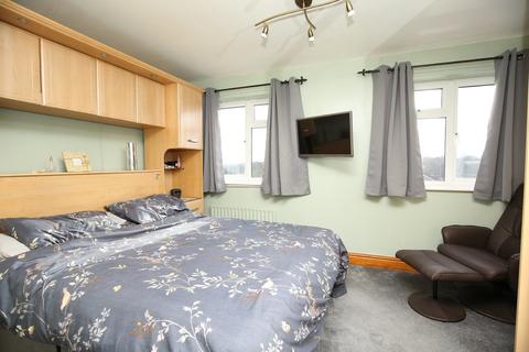 25 Buchan Close, Galley Common, Nuneaton, CV10 9RR