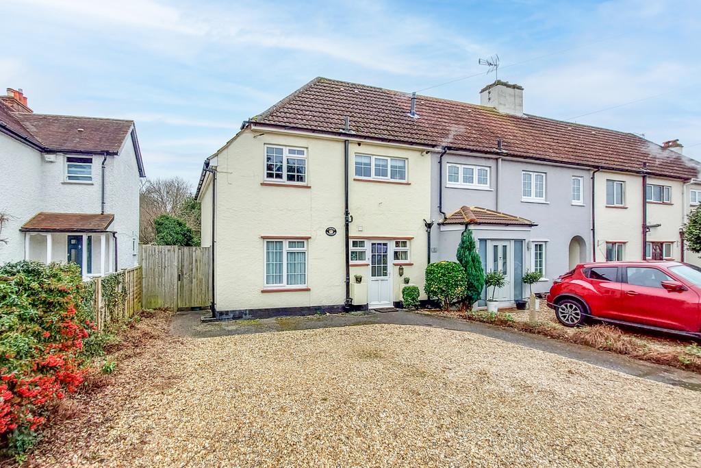 Steels Lane, Oxshott 3 bed end of terrace house £675,000