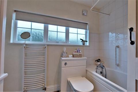 1, Crown Cottages Steels Lane, Oxshott, Leatherhead, KT22 0RT