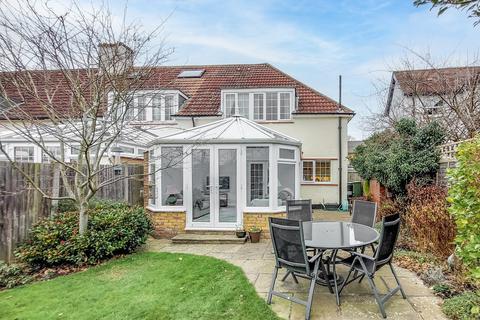 1, Crown Cottages Steels Lane, Oxshott, Leatherhead, KT22 0RT