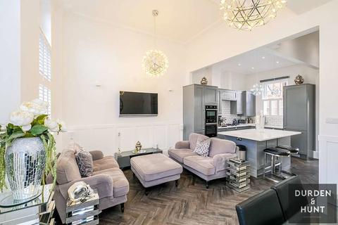 10 Elmbridge Hall, Fyfield, Ongar, CM5 0TN
