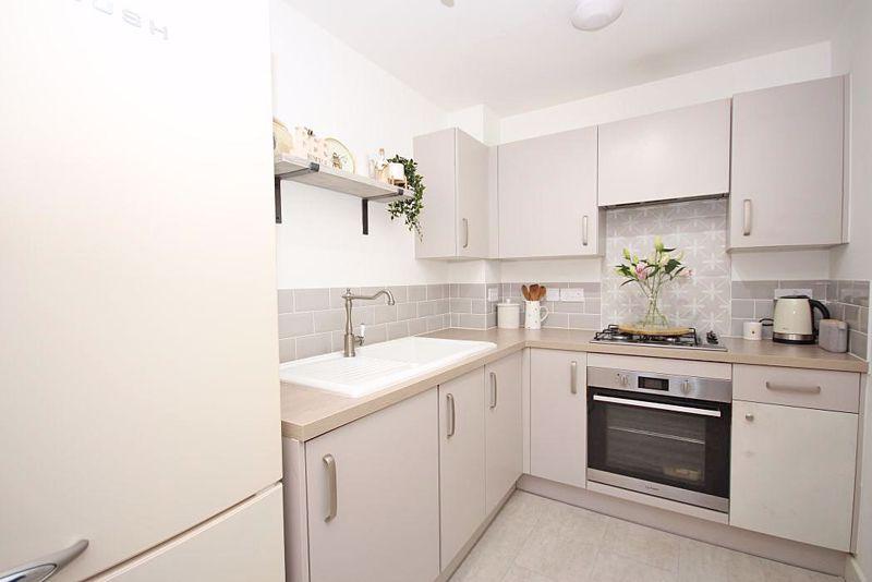 Kitchen side