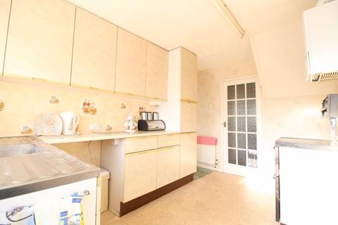 11 Alpine Way, Luton, LU3 3HF