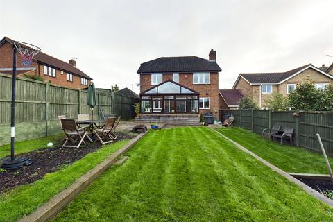 4 bedroom detached house for sale - Hornbeam Way, Steeple View, Essex, SS15