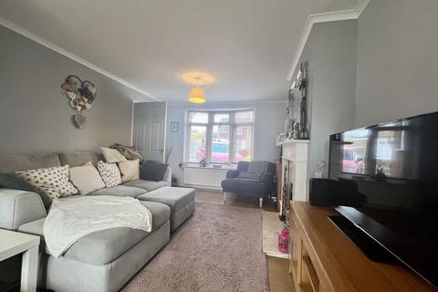 13 Brampton Rise, Dunstable, LU6 3BY