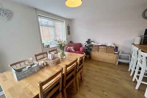 13 Brampton Rise, Dunstable, LU6 3BY